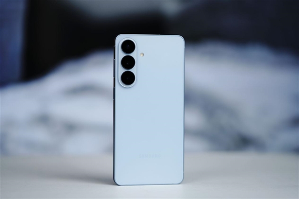 角子機：7999元AI旗艦！三星Galaxy S26+圖賞